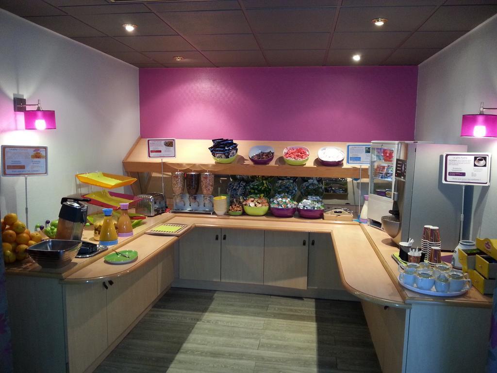 Hotel Ibis Styles Melun Rubelles Exterior foto