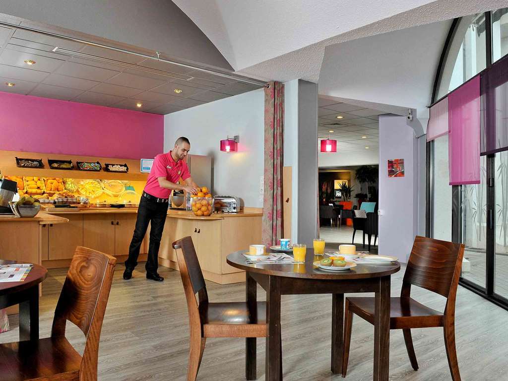 Hotel Ibis Styles Melun Rubelles Restaurante foto