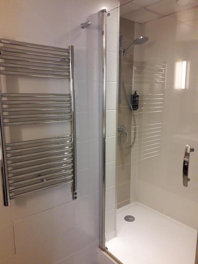 Hotel Ibis Styles Melun Rubelles Exterior foto